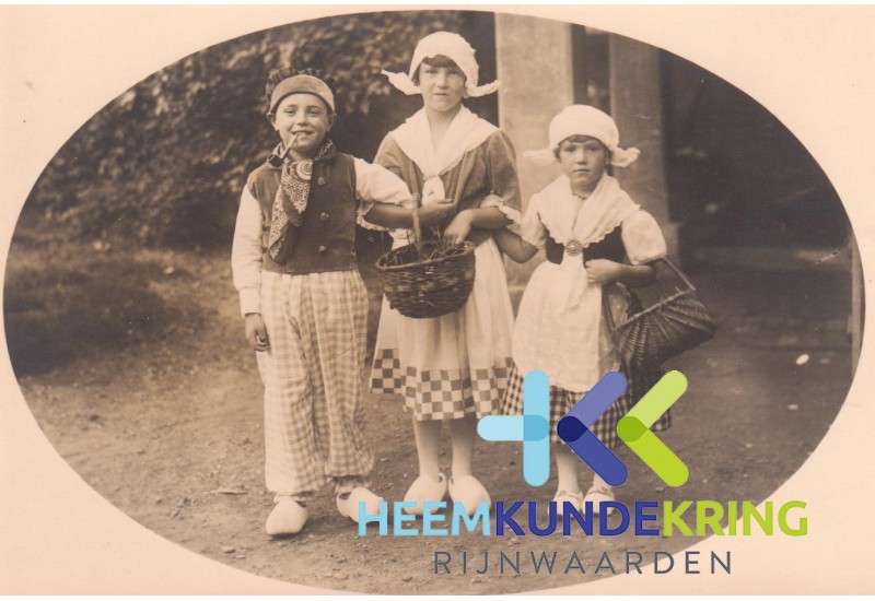 14 Gerard, Triny en Iet Bruns